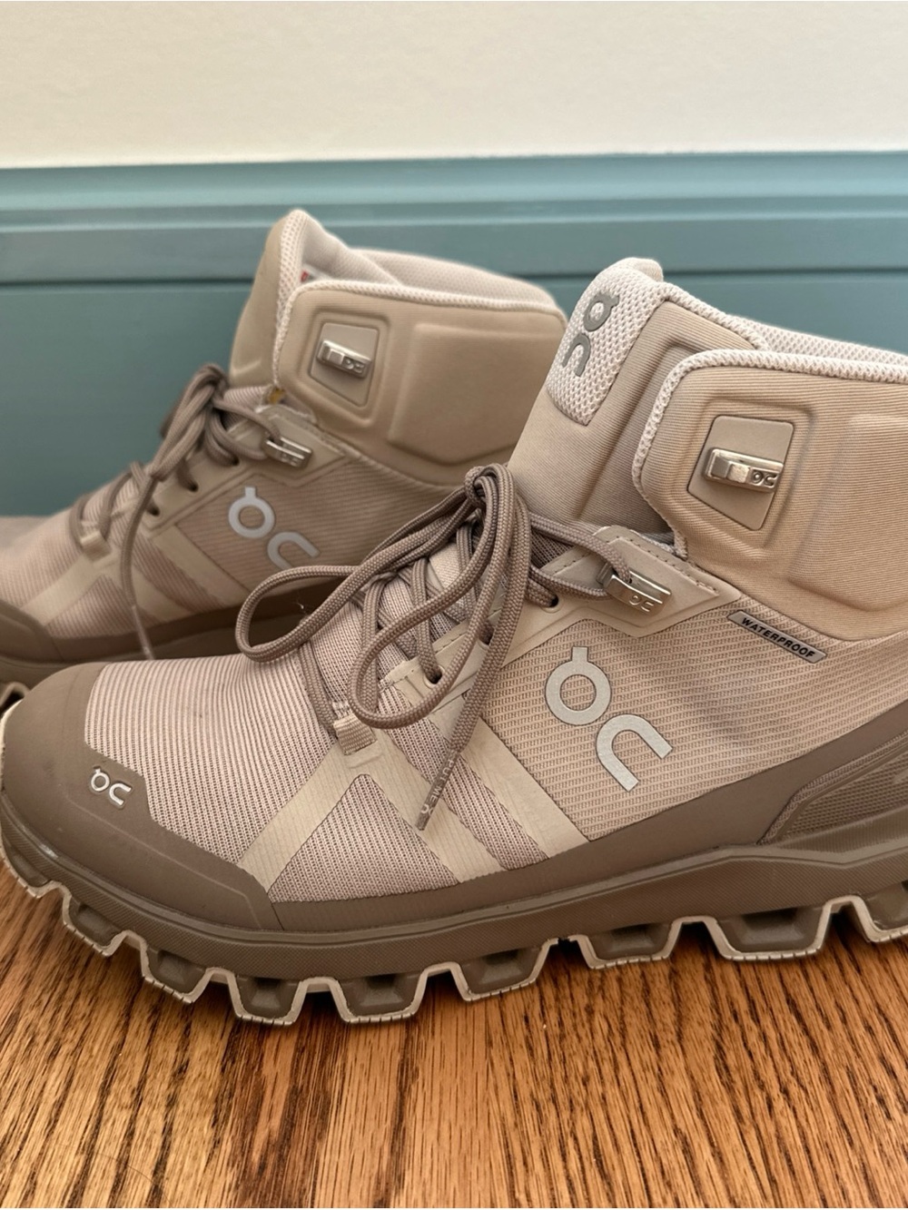 On Cloud Cloudrock Waterproof Desert/Clay 23.99548 Woman’s Size 8 - Picture 3 of 7